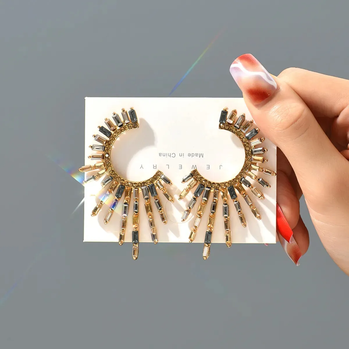 1 Pair Elegant Luxurious Geometric Hollow Out Inlay Zinc Alloy Rhinestones Drop Earrings