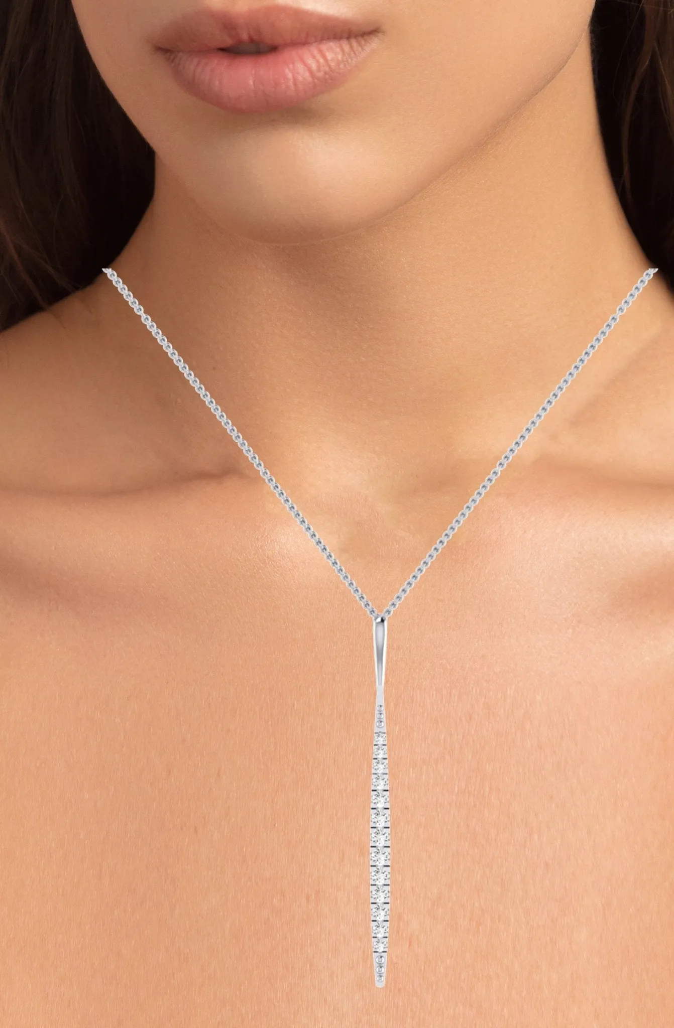 Cheer Tapering Moissanite Accented Necklace