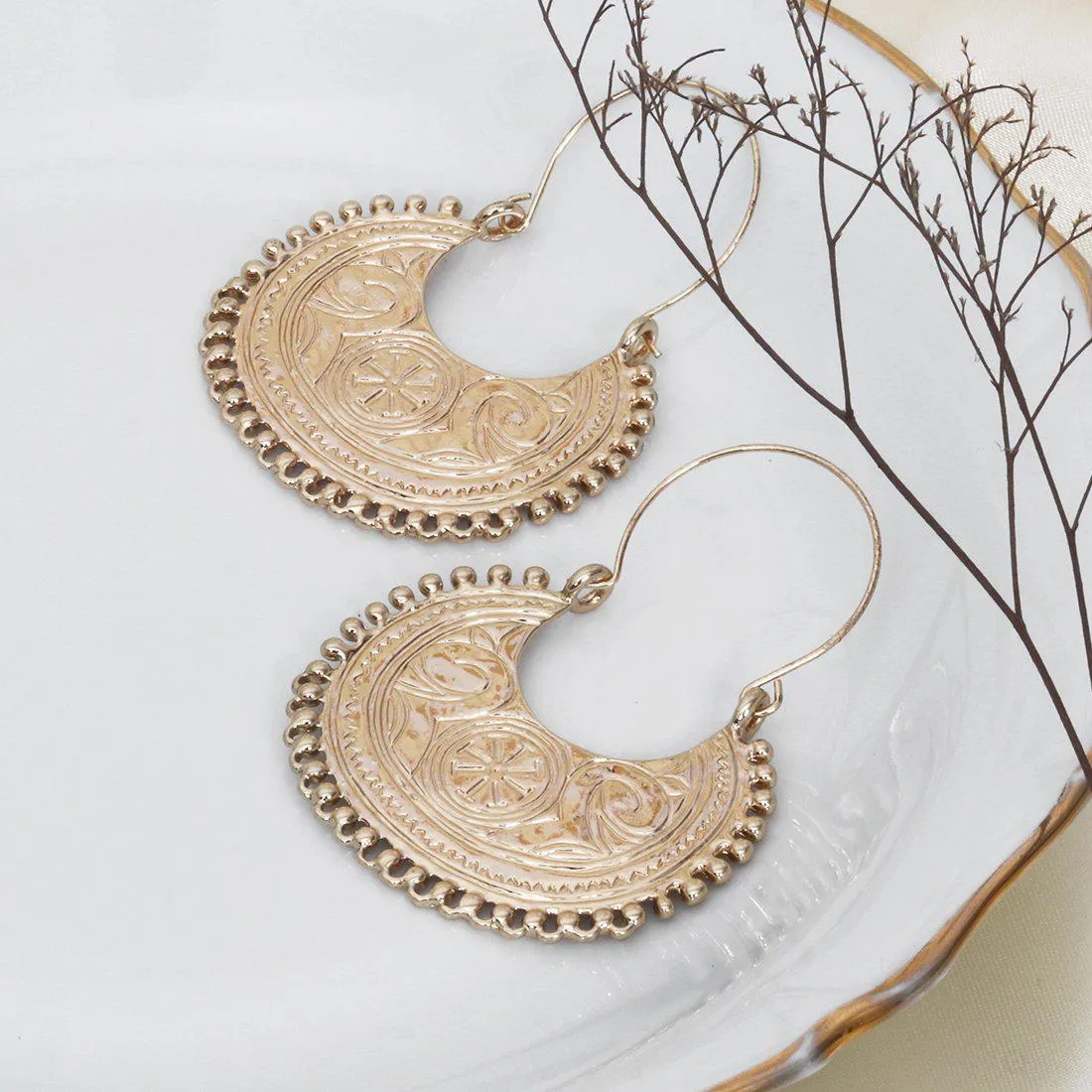 CHUNKY ETHNIC ENGRAVED STATEMENT HOOP EARRINGS