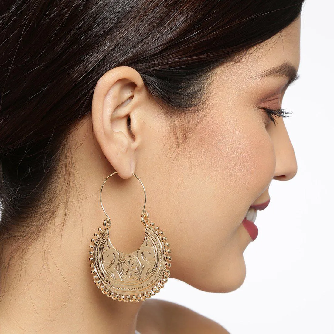 CHUNKY ETHNIC ENGRAVED STATEMENT HOOP EARRINGS