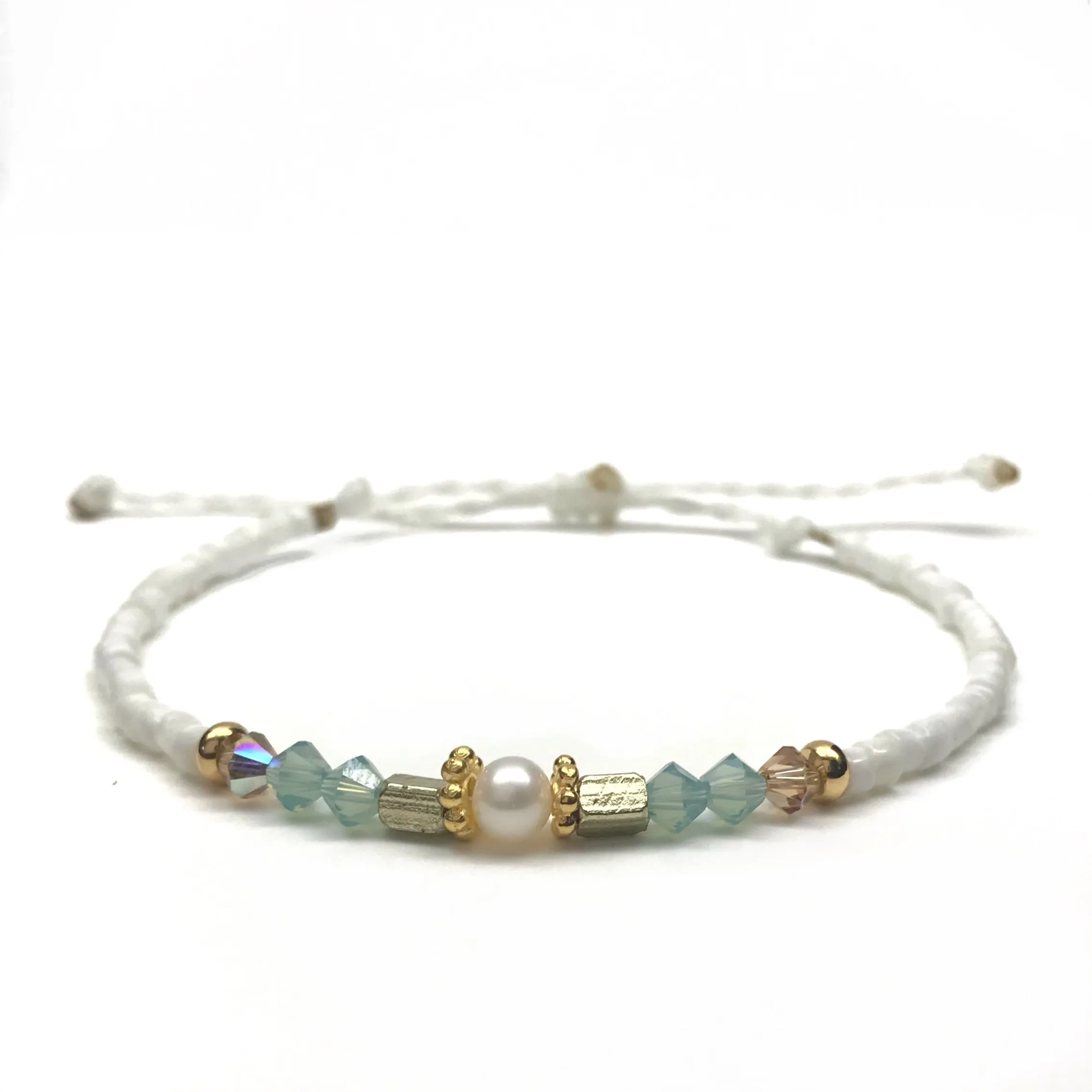 PEARL CRYSTAL HEISHI ADJUSTABLE BRACELET