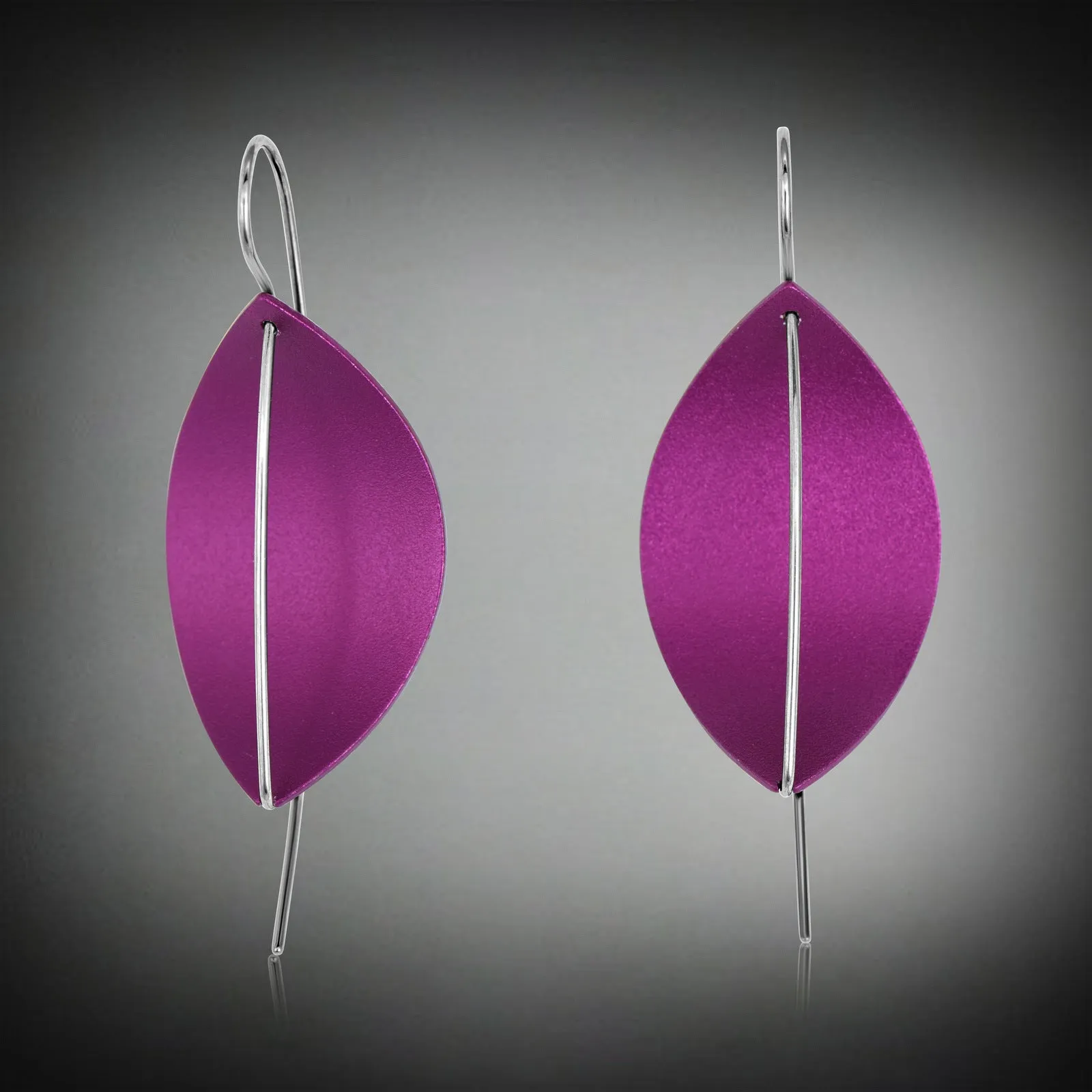 "Colorful aluminum" Collection curved hanging earrings